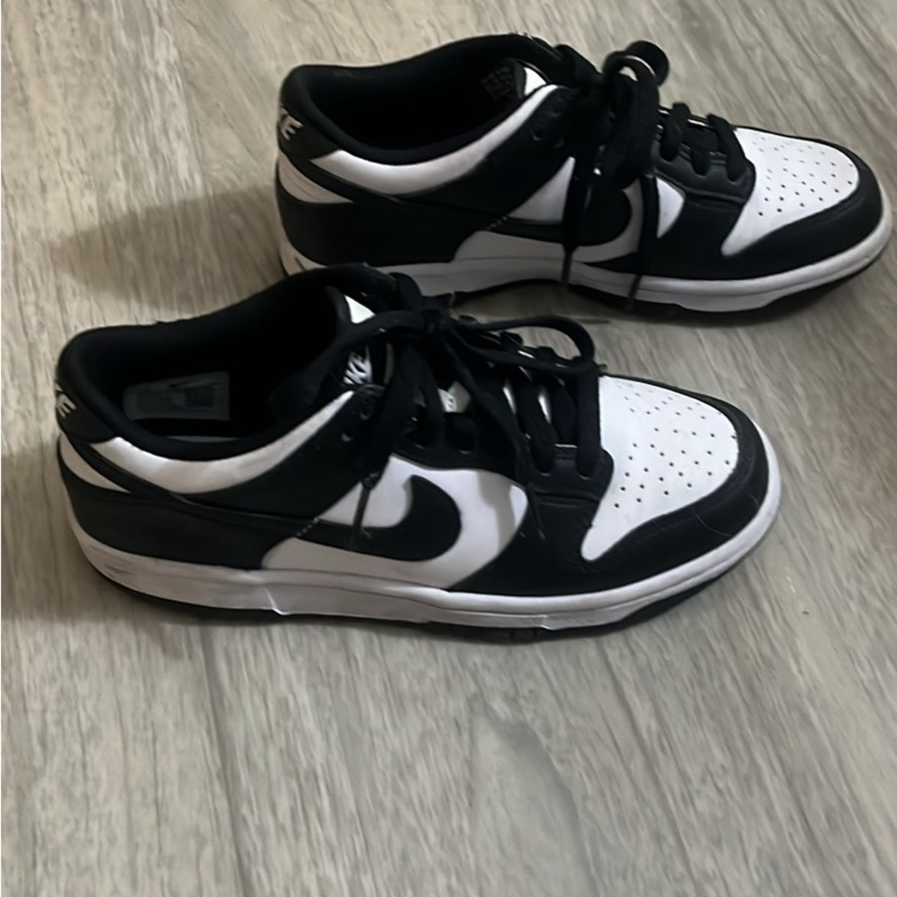 Children’s size 5 youth. Nike low dunk panda. Worn twice.